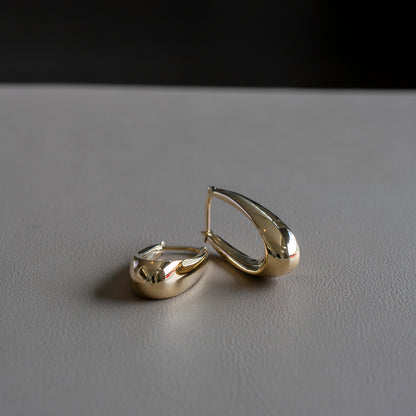 Oval Hoops